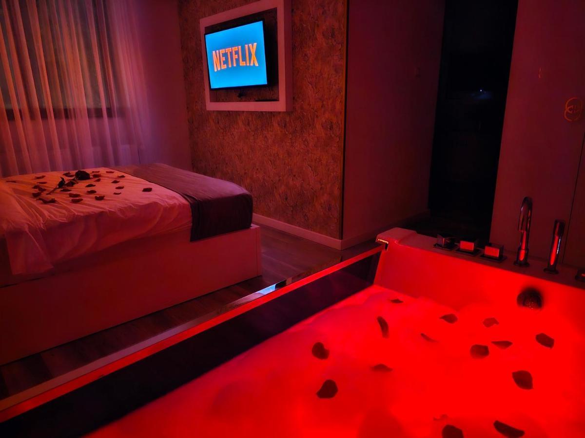 Bed and Breakfast Colt De Rai Resita Zewnętrze zdjęcie