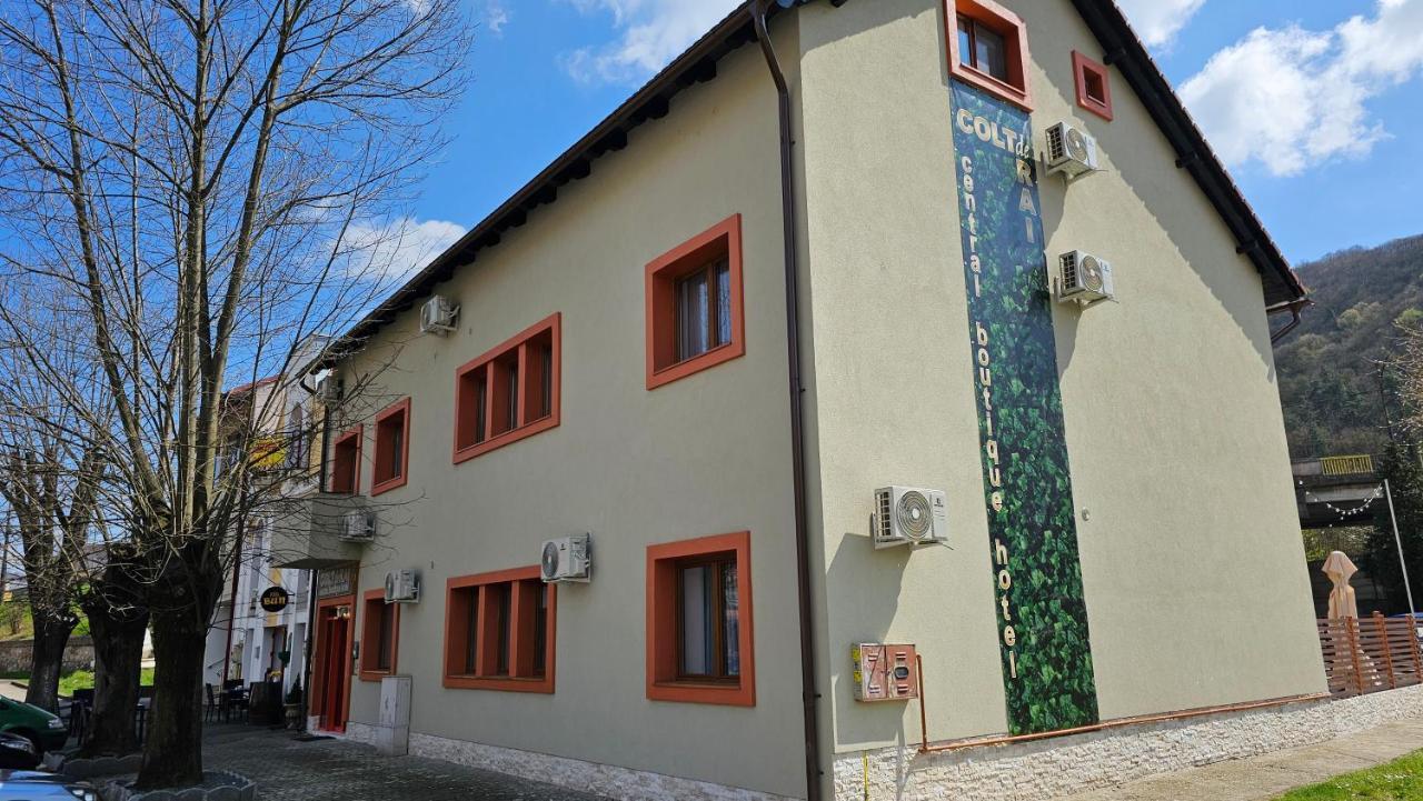 Bed and Breakfast Colt De Rai Resita Zewnętrze zdjęcie