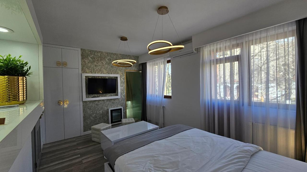 Bed and Breakfast Colt De Rai Resita Zewnętrze zdjęcie