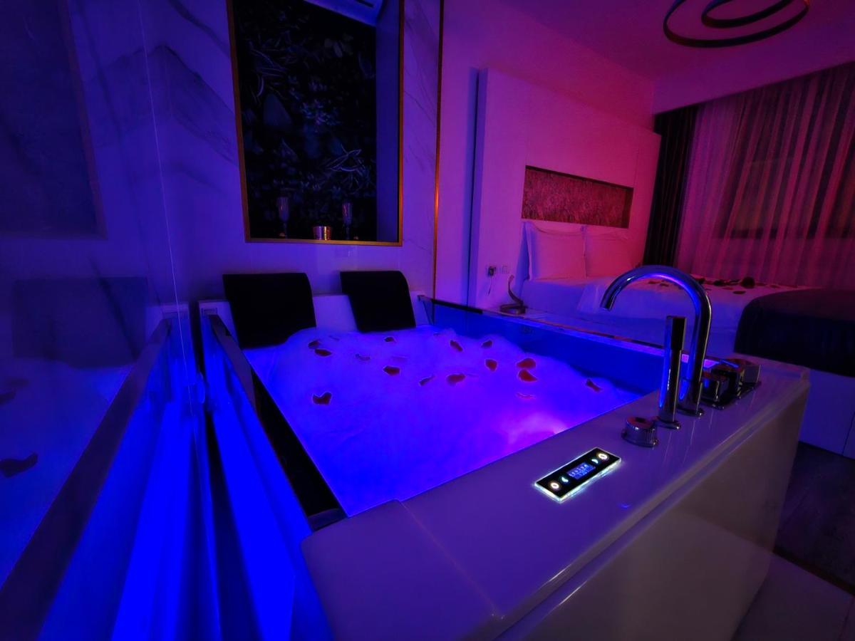Bed and Breakfast Colt De Rai Resita Zewnętrze zdjęcie